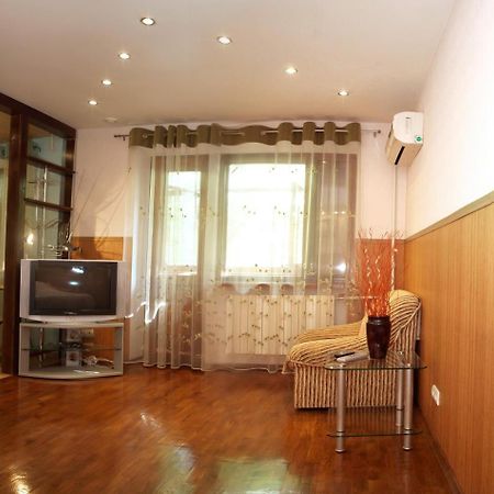 Apartment In The City Center Ντνιπροπετρόφσκ Εξωτερικό φωτογραφία