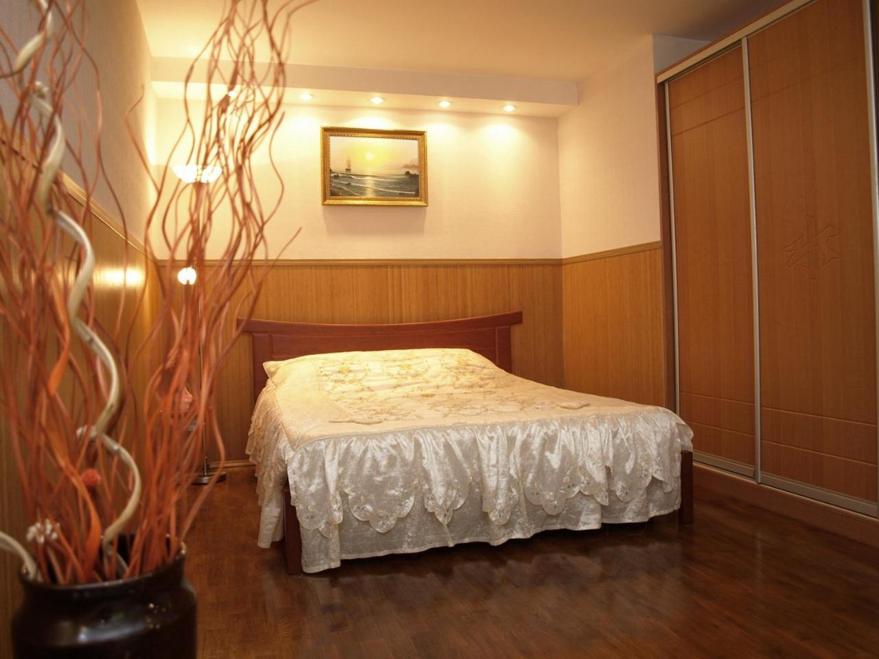 Apartment In The City Center Ντνιπροπετρόφσκ Εξωτερικό φωτογραφία